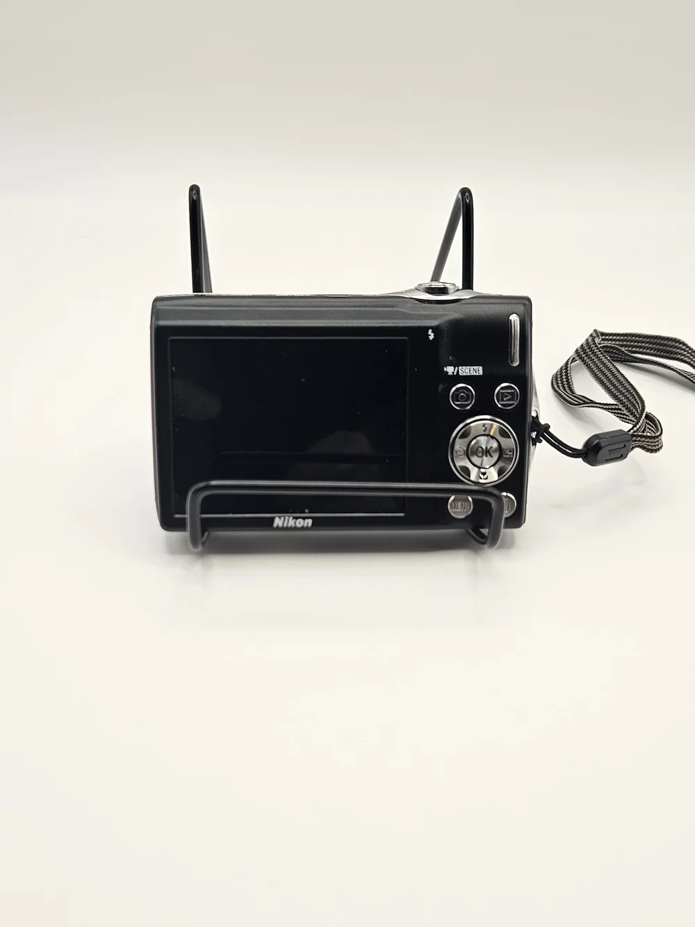 Nikon Coolpix S3000 – Fotocamera Digitale 12MP Con Zoom 4x NIKKOR E Schermo 2.7” – Colore Nero